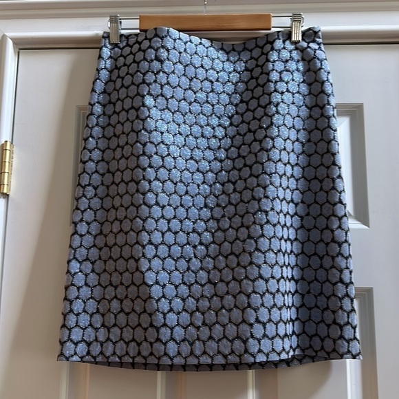 J.McLaughlin A-line Metallic Skirt Navy Silver Honeycomb Pattern 8 - Picture 5 of 9